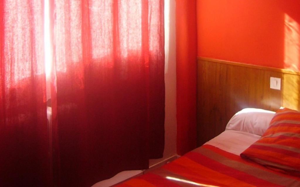 Rex Hotel Maubeuge Bagian luar foto